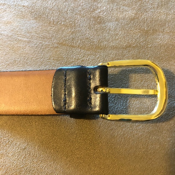 Trafalgar Black Leather Belt NWOT with Gold To e Buckle in Size 34 - Picture 7 of 8